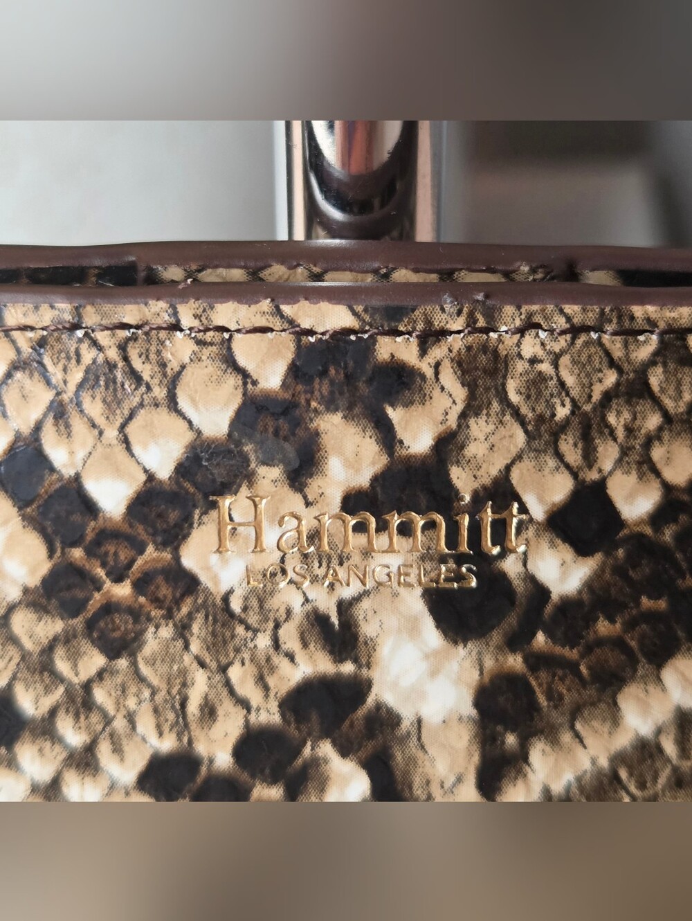 Hammitt 40 West Domino Snake Embossed Leather Wallet Magnetic Snap - Picture 2 of 10